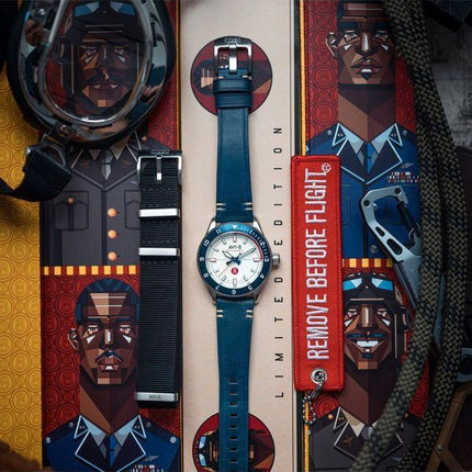 AVI-8 Flyboy Tuskegee Airmen Meca-Quartz Limited Edition Torretto hopeakellokello AV-4103-03 miesten kello lisähihnalla